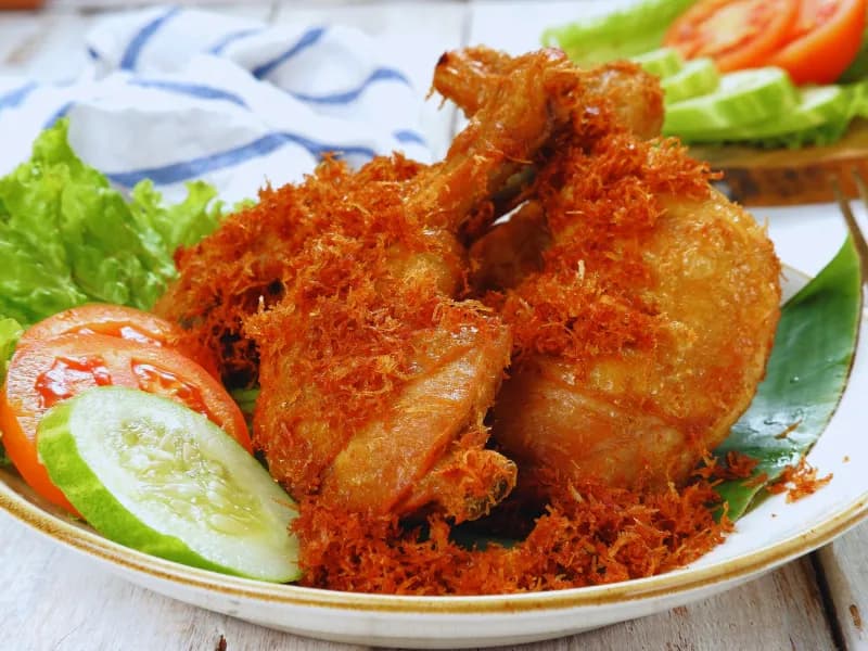Nasi ayam serundeng