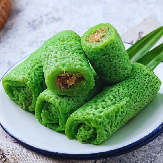 Kue dadar gulung