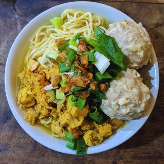 Mie ayam bakso