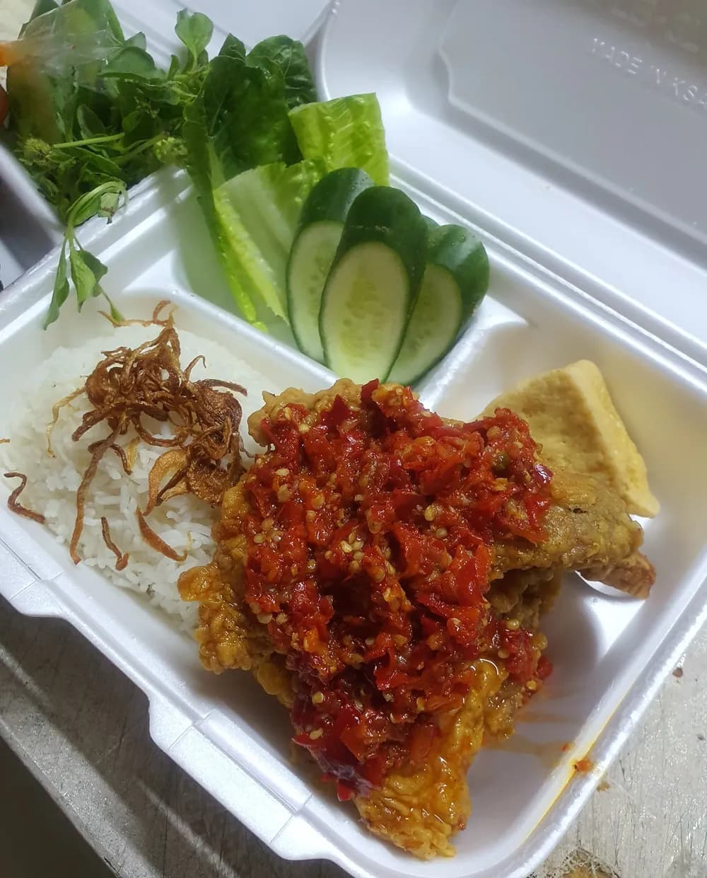 Ayam geprek sambal