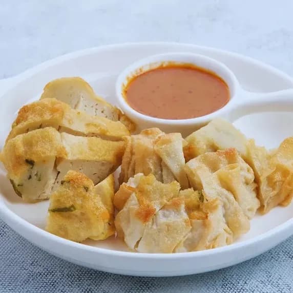 Batagor bumbu kacang